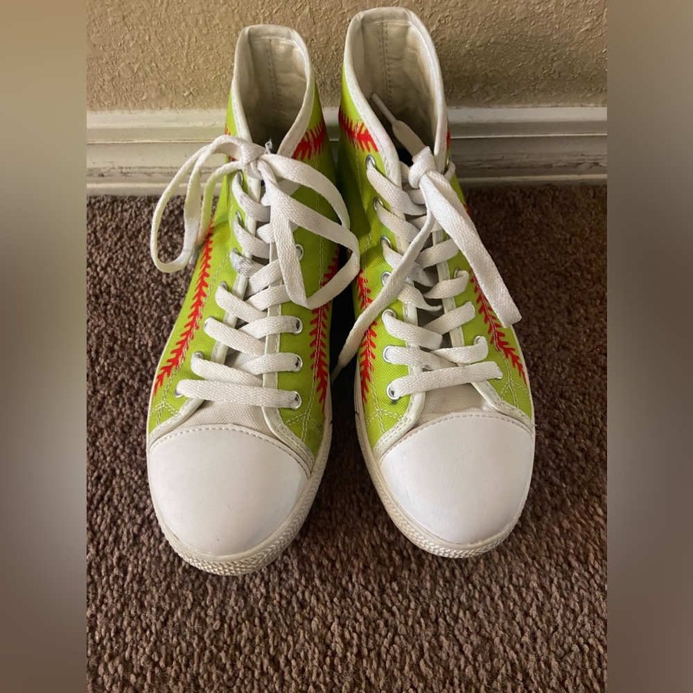 Unbranded Unisex Hightop Sneakers 5.5